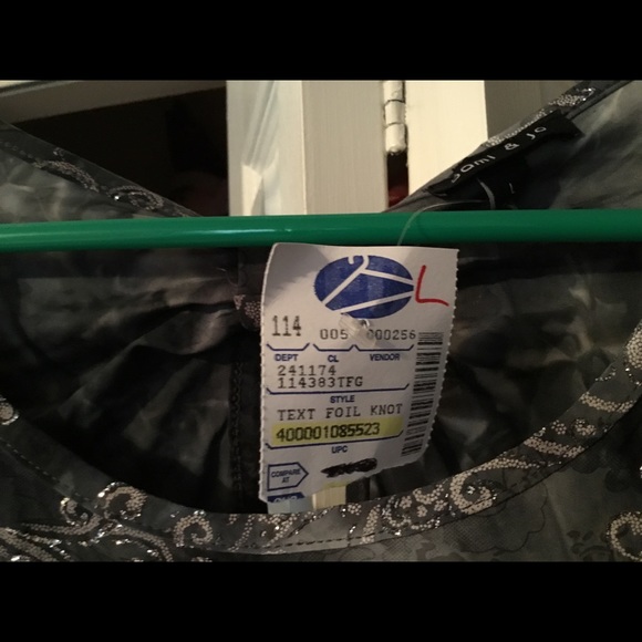 Top - Picture 2 of 2